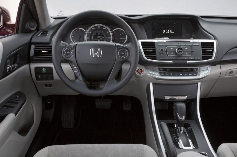  Honda Accord EX-L Sedan 2013 года  (фото 14 из 83)